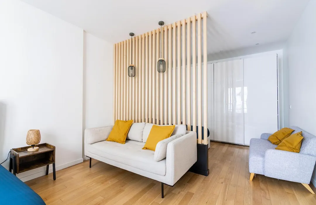 Luxurious 1 Bedroom Republique Vinaigriers Free Netflix-1