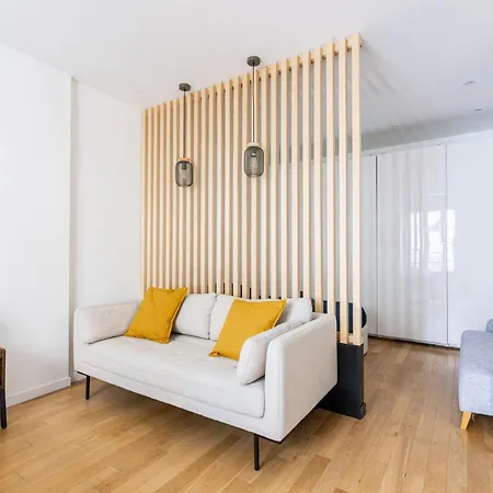 Luxurious 1 Bedroom Republique Vinaigriers Free Netflix-2